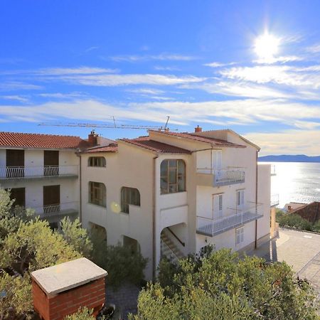 Apartments With A Parking Space Brela, Makarska - 18495 ภายนอก รูปภาพ