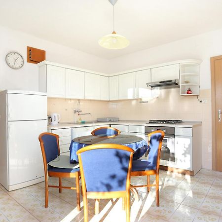 Apartments With A Parking Space Brela, Makarska - 18495 ห้อง รูปภาพ