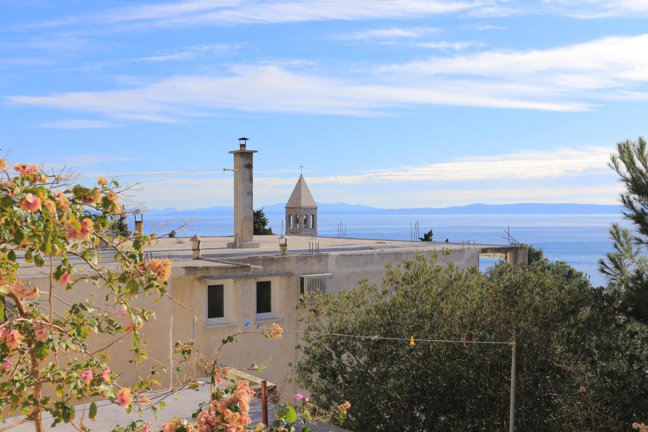Apartments With A Parking Space Brela, Makarska - 18495 ภายนอก รูปภาพ