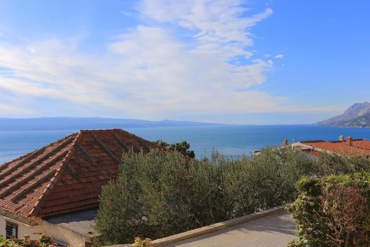 Apartments With A Parking Space Brela, Makarska - 18495 ภายนอก รูปภาพ
