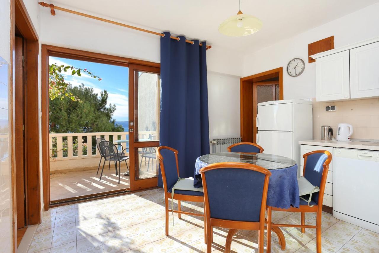 Apartments With A Parking Space Brela, Makarska - 18495 ภายนอก รูปภาพ
