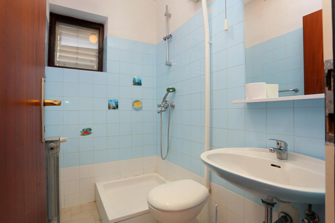 Apartments With A Parking Space Brela, Makarska - 18495 ภายนอก รูปภาพ