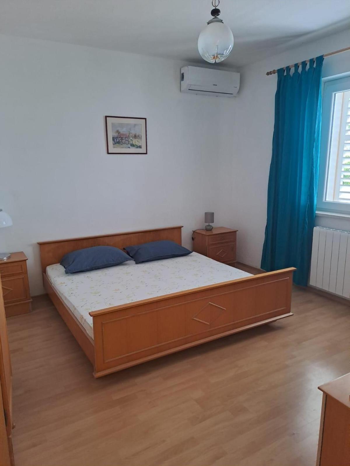 Apartments With A Parking Space Brela, Makarska - 18495 ภายนอก รูปภาพ