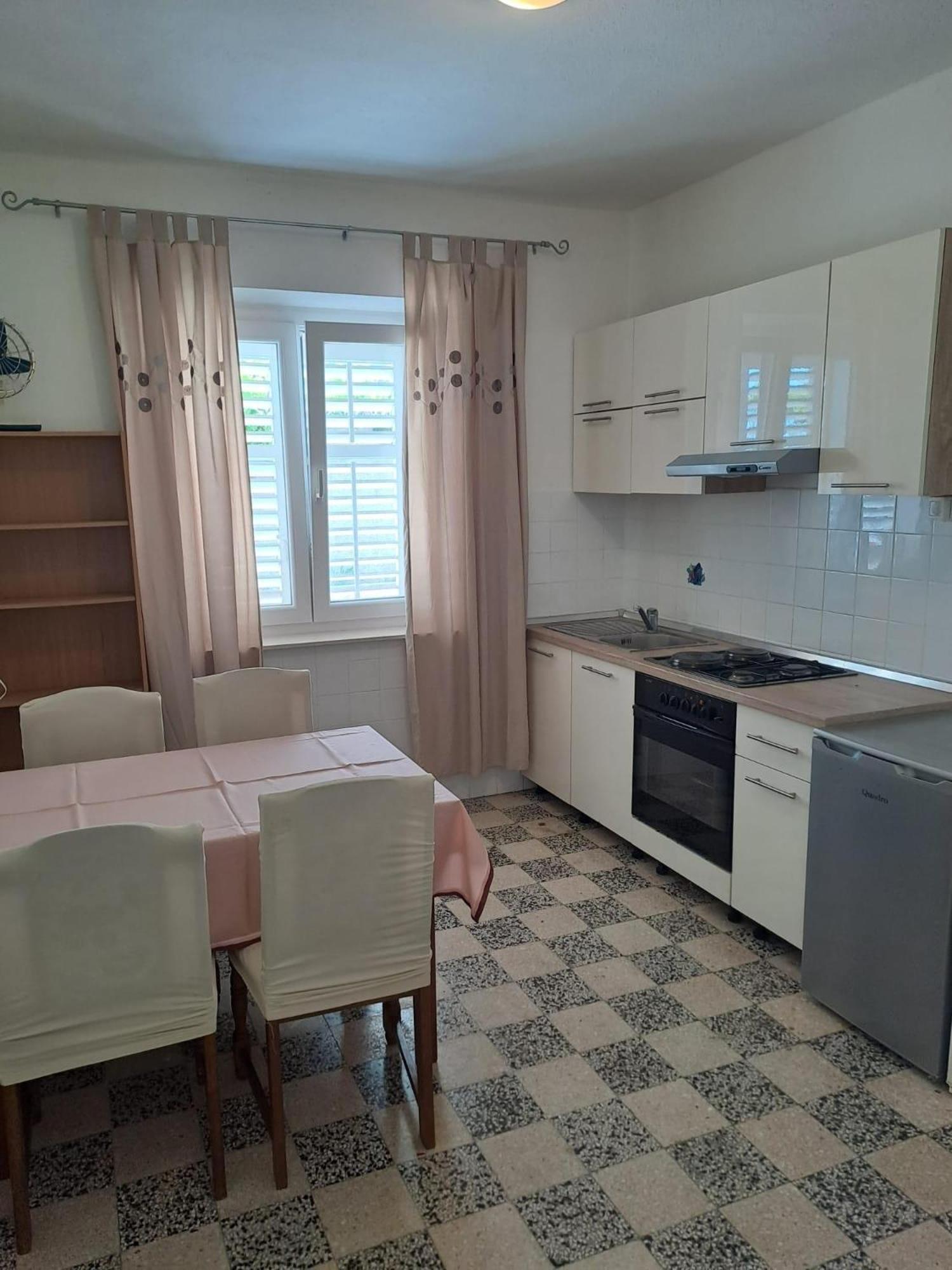 Apartments With A Parking Space Brela, Makarska - 18495 ภายนอก รูปภาพ