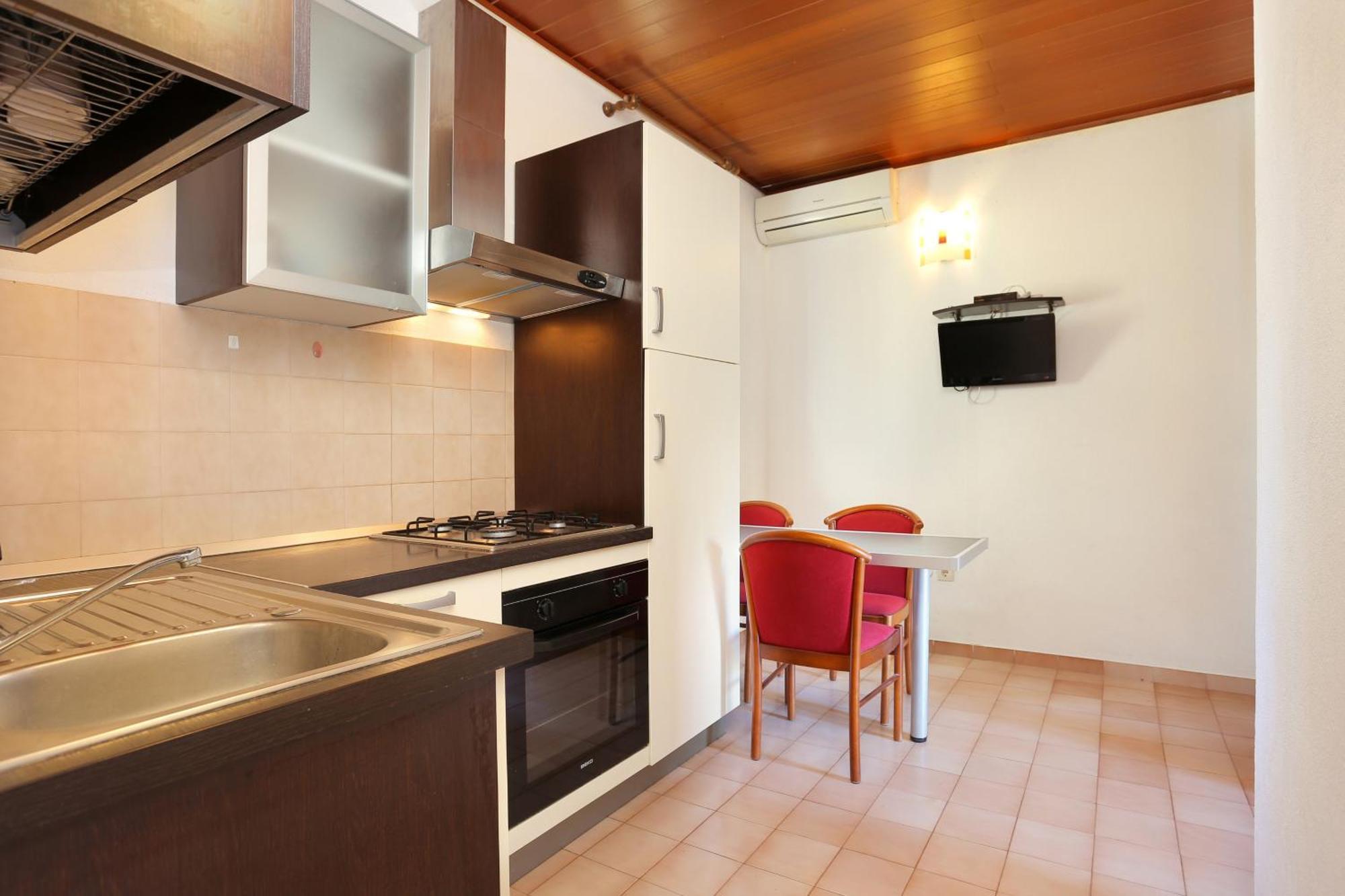 Apartments With A Parking Space Brela, Makarska - 18495 ห้อง รูปภาพ